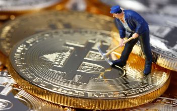 Bitcoin price chart showing stability around $95,000