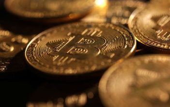 Bitcoin reaches $105,000 amid US credit rating downgrade