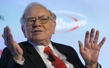 Warren Buffett announces retirement as Berkshire Hathaway CEO