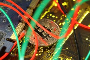 Bitcoin chart showing price stability at $104,000 amid global trade concerns