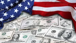 Bitcoin icon and U.S. Capitol with rising debt chart